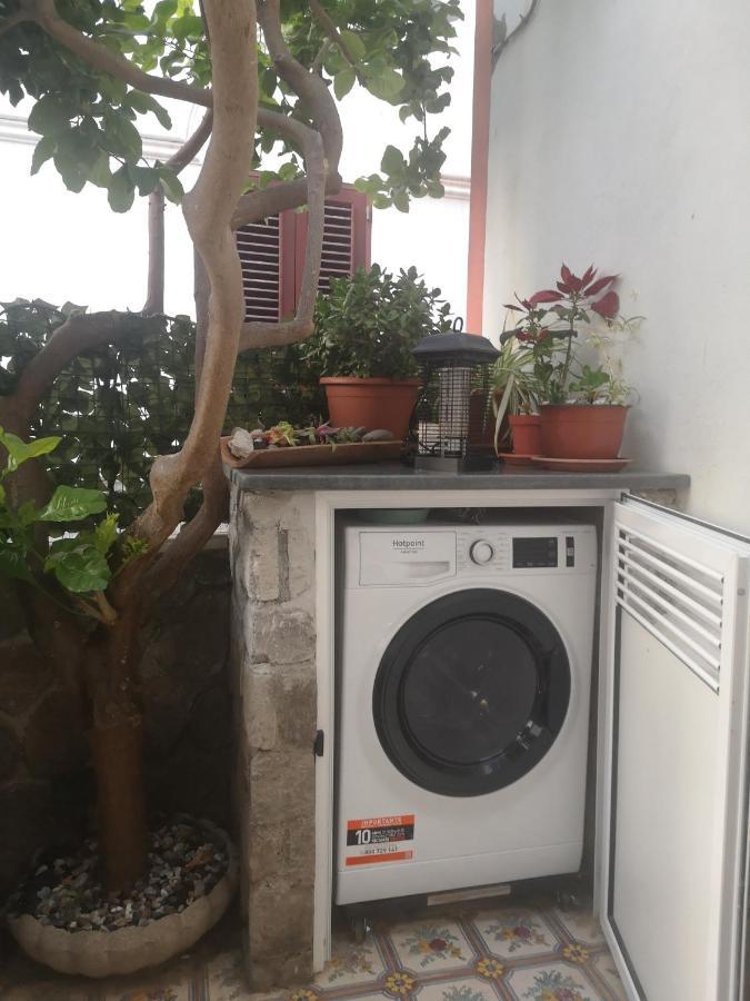 Al Limone Apartman Lipari Kültér fotó